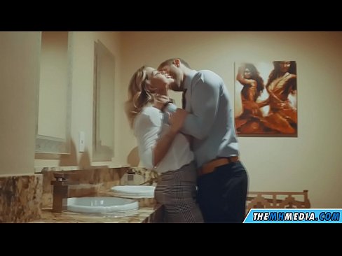 ❤️ Kiedy biuściasta blondynka uwodzi cię w publicznej toalecie ❤️❌ Sex at pl.pornovore.ru ☑
